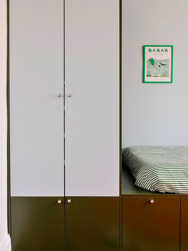 A Two-Tone Wardrobe