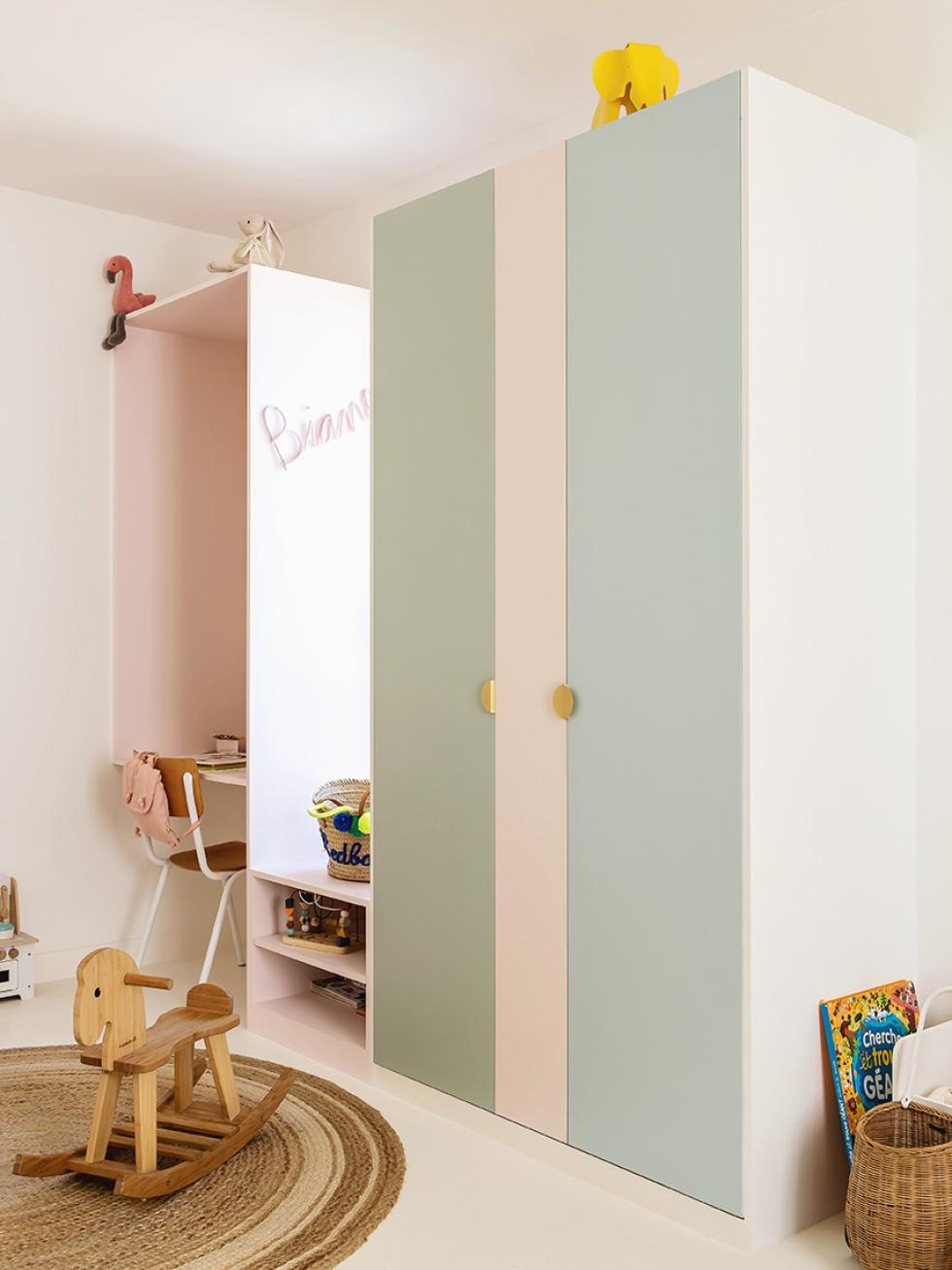 Kinderzimmer mit matten Schrankfronten