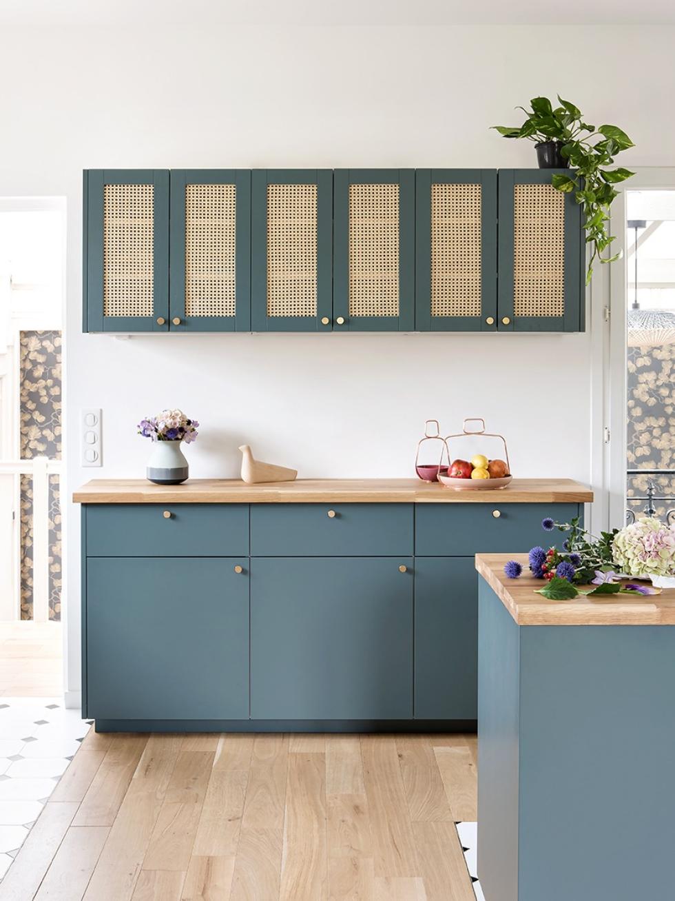 Kitchen in Blue 05 - Bleu paon