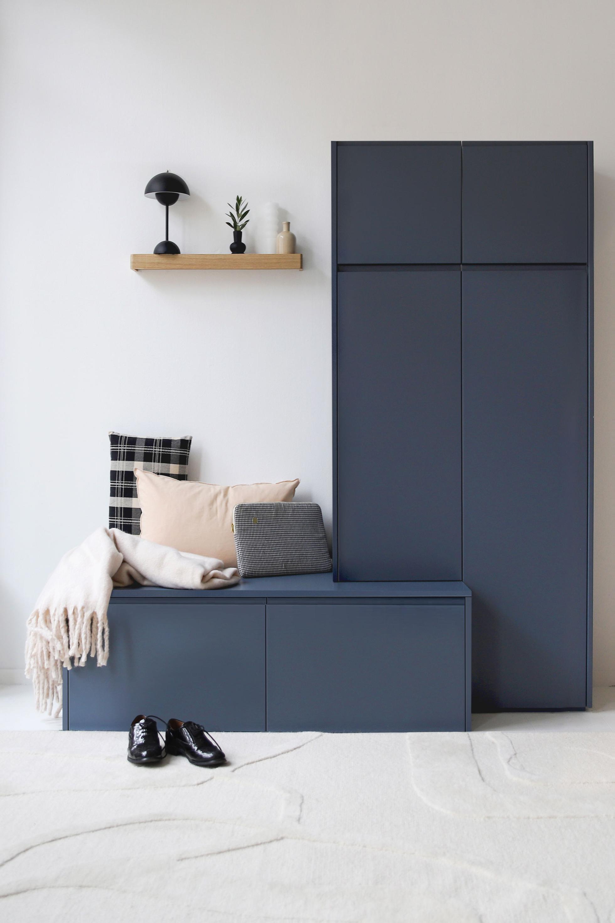 Plum Living Sitzbänke aus IKEA Korpussen