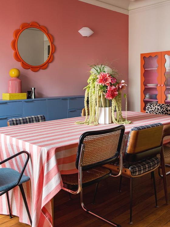 Lisa Gachet's pink dining room