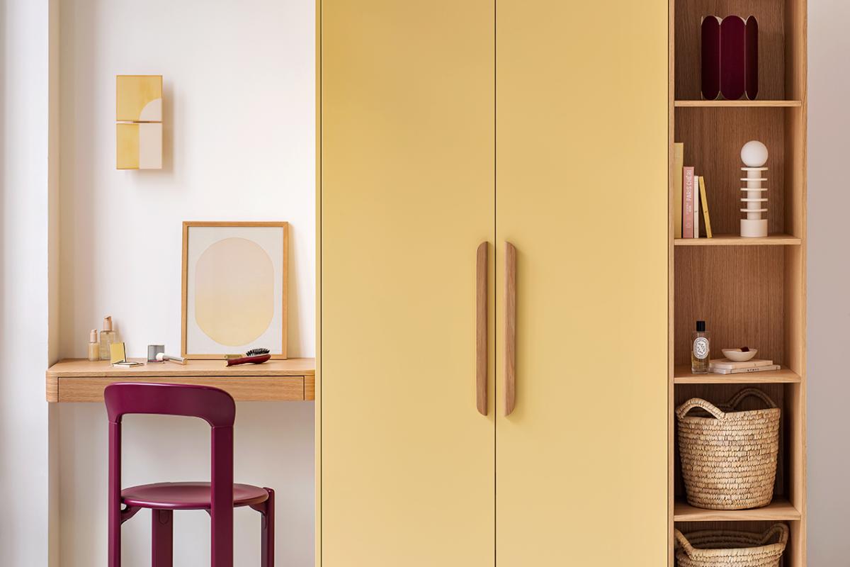 Painted oak sample