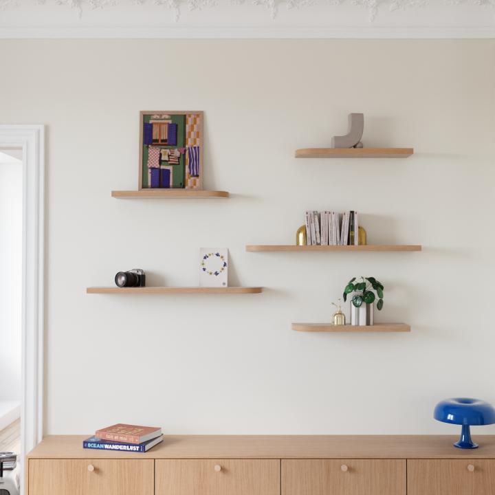 Curved floating shelf