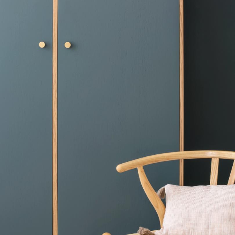 Painted oak sample