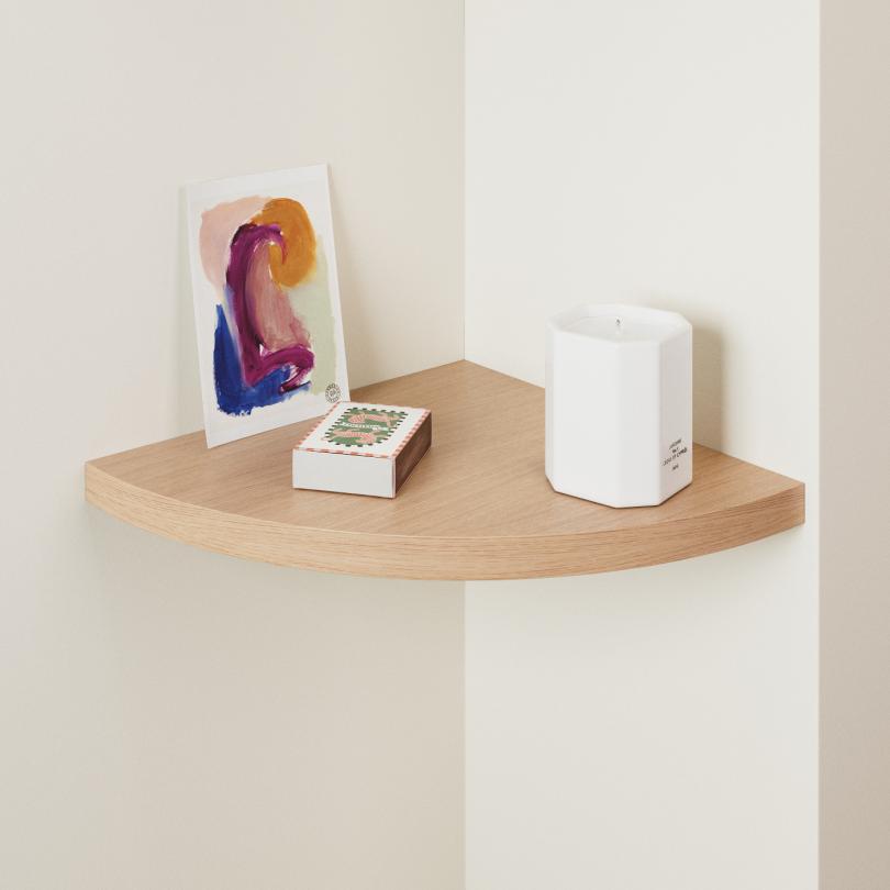 Corner curved floating shelf